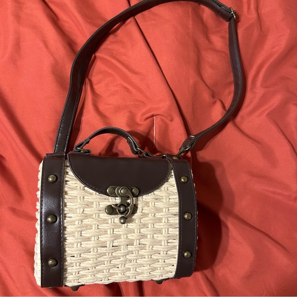 EUC Orchid Love Purse